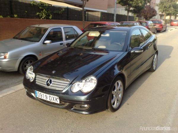 Mercedes C Sportcoupe + kit deportivo muy cuidado 40.000 Km  / Año 2006