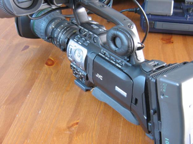 JVC GY-HM 700CHE, KT14x4 Canon, el paquete de IDX