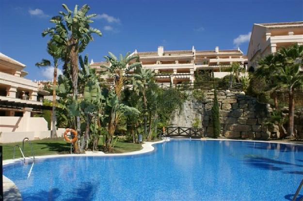 Apartamento a la venta en Nueva Andalucía Costa del Sol