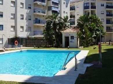 Apartamento con 3 dormitorios se vende en Estepona, Costa del Sol