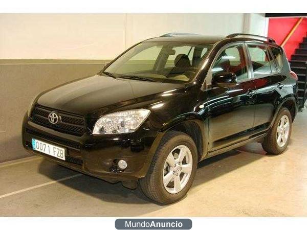 Toyota RAV 4  2.0 Sol