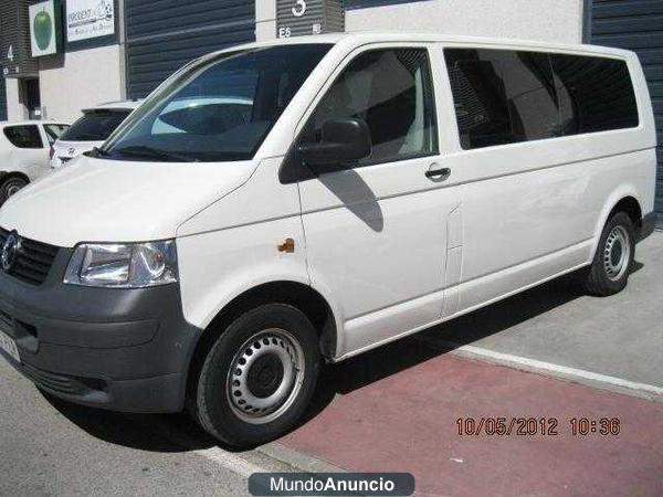 Volkswagen Transporter KOMBI 2.5TDI 130CV LARGA 2.8T