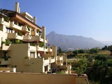 Apartamento con 6 dormitorios se vende en Marbella, Costa del Sol