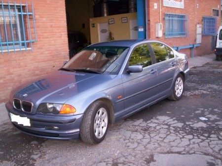 BMW SERIE3 323 I-NACIONAL-LIBRO. - Sevilla