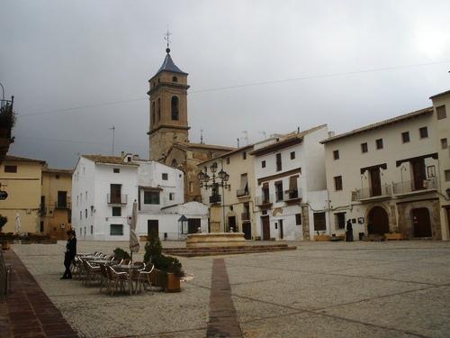 Se alquila vivienda en el centro histórico de Requena