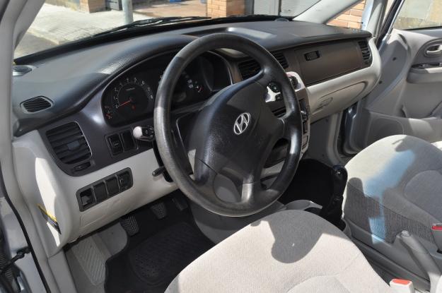 Vendo Hyundai trajet,7 plazas, DVD techo, impecable, muy buen precio!