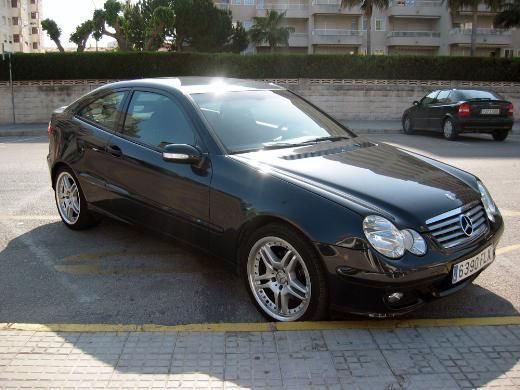 2004 MERCEDES-BENZ Clase C C 200 CDI