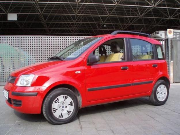 Venta de coche Fiat Panda 1.2 Dynamic '06 en Barcelona