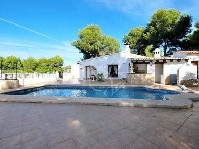 Chalet con 3 dormitorios se vende en Moraira, Costa Blanca