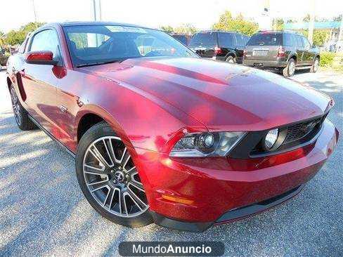 Ford Mustang GT PREMIUM 2010