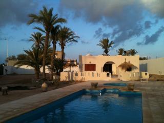 Villa : 6/8 personas - piscina - djerba  tunez