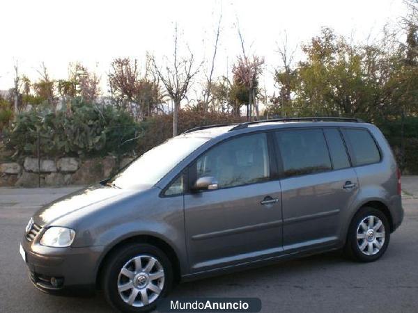 Volkswagen Touran 2.0TDI Highline+NAVEGACION \'04