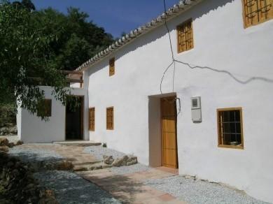 Chalet con 2 dormitorios se vende en Comares, Axarquia