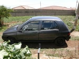 SE VENDE RENAULT CLIO 1.9 DE GASOIL