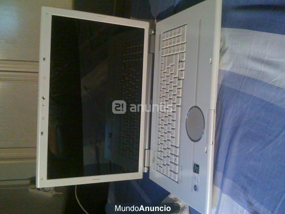 Portatil Packard bell MGP20 limited edition 17\