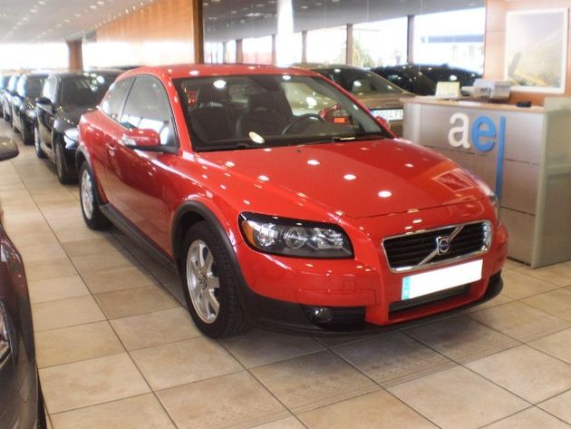 VOLVO C30 D5 Momentum Gear