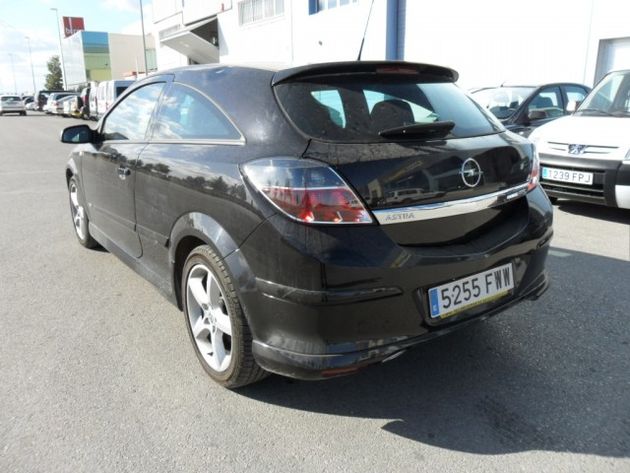 OPEL ASTRA GTC SPORT 1.8-16v (140CV)