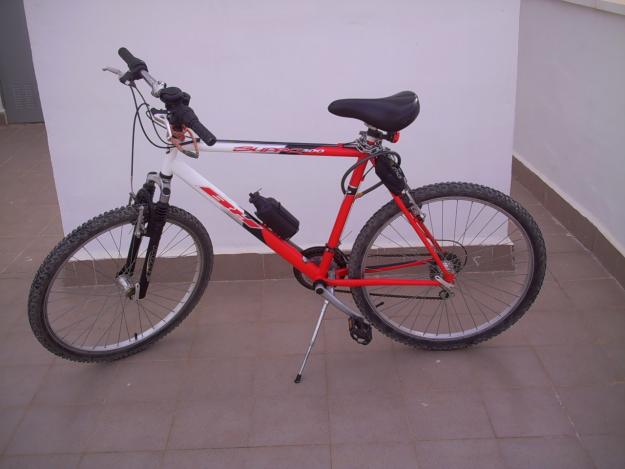 VENDO BICICLETA DE MONTAÑA