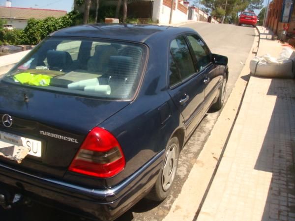 VENDO MERCEDES  C 250 TURBO DIESEL  ELEGANSE TEF 609436670