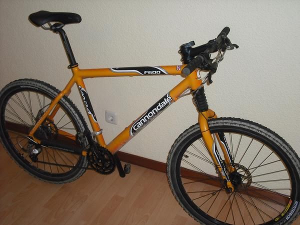 Se vende bicicleta cannondale f600