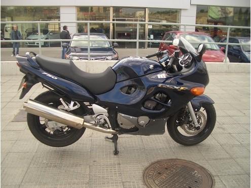 SUZUKI GSX 750 F