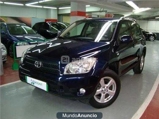 Toyota Rav4 2.2 D4D 136cv Executive