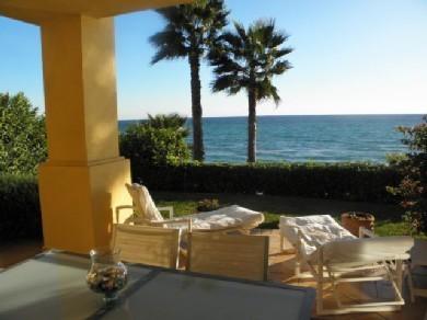 Apartamento con 4 dormitorios se vende en Marbella, Costa del Sol