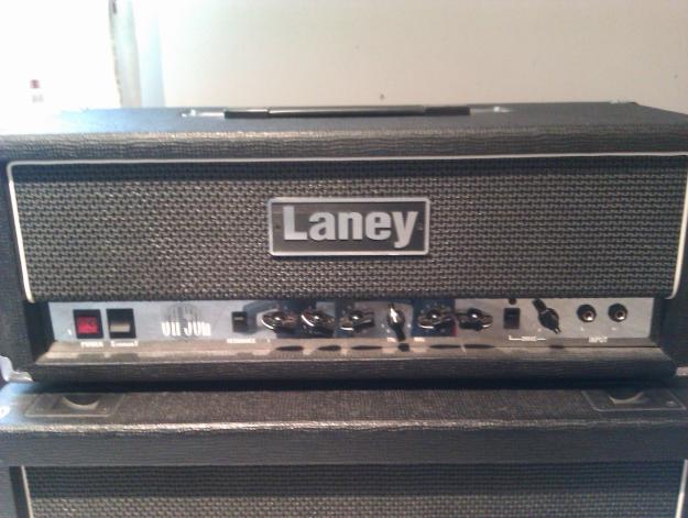 Vendo Laney GH 50L con pantalla 2-12