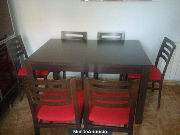 VENDO MESA DE MADERA + 4 SILLAS