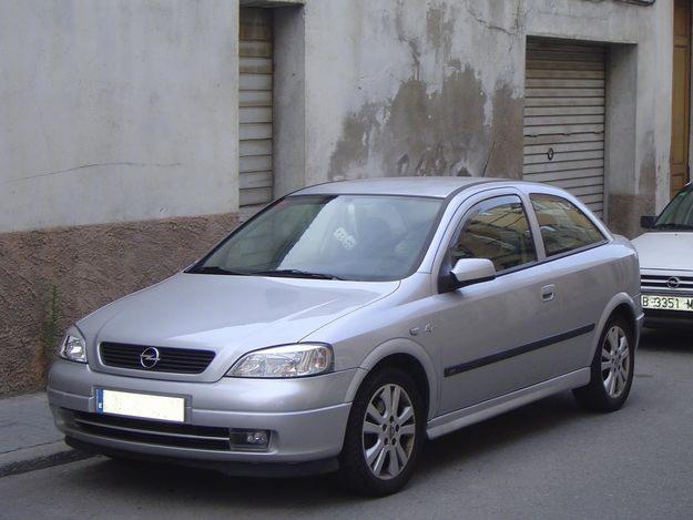 Vendo Opel Astra Sportive 2.0 136cv 16V