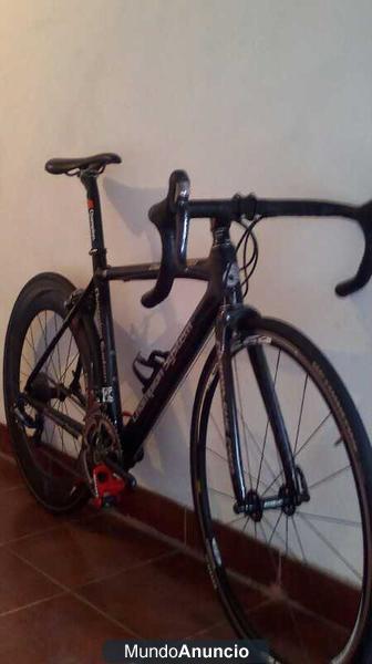 se vende bicicleta de carretera