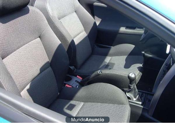 Vendo PEUGEOT 207 CC 1.6 VTI 16v 120cv Azul metalizado