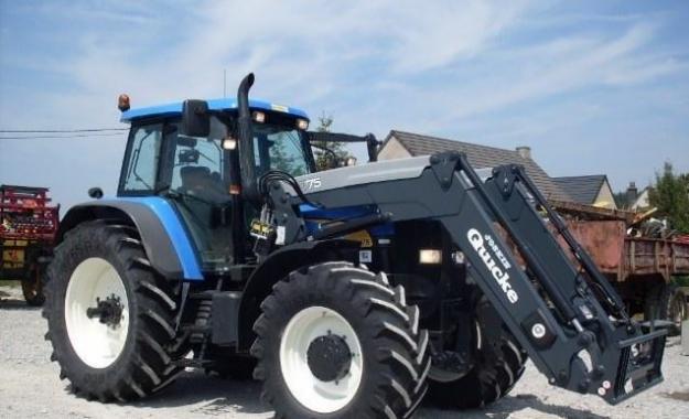 2004 New Holland TM175