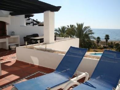 Apartamento con 3 dormitorios se vende en Estepona, Costa del Sol