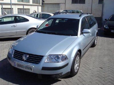 VOLKSWAGEN PASSAT VARIANT 1,9 TDI 130CV - Alicante