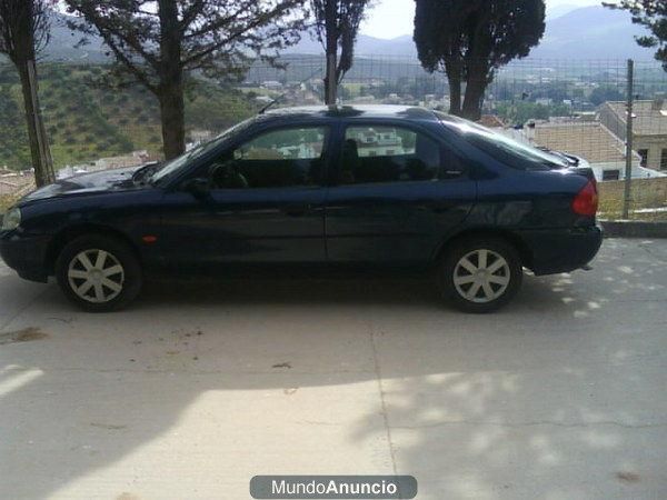 FORD Mondeo 2.0I GHIA 5p 130cv  Año 1998