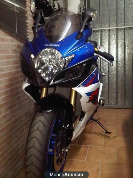 SUZUKI  GSX-R 600