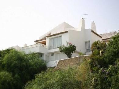 Chalet con 4 dormitorios se vende en Estepona, Costa del Sol