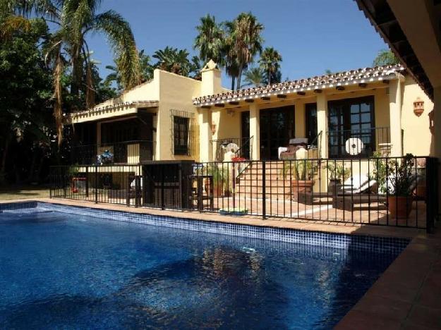 Villas a la venta en Nueva Andalucía Costa del Sol