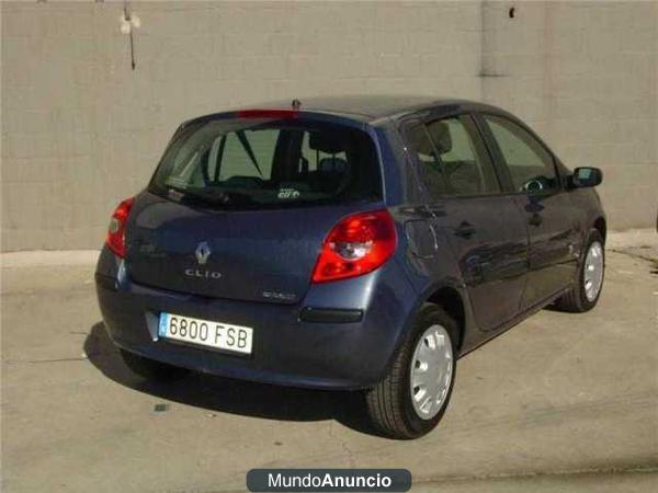 Renault Clio Privilege 1.4 16v