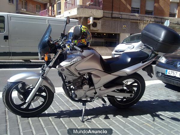 Vendo Yamaha YBR 250 cc. Año 2010 5600 Km