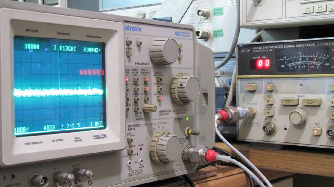 Tektronix 492