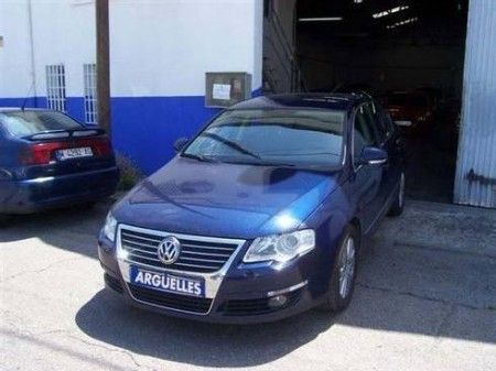 VOLKSWAGEN PASSAT 2.0 TDI HIGHLINE 4P MANUAL - Madrid