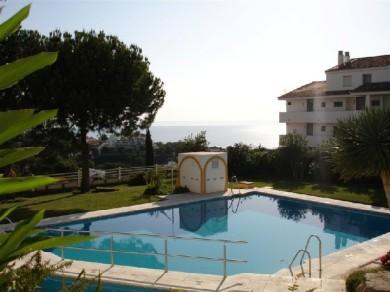 Apartamento con 2 dormitorios se vende en Mijas Costa, Costa del Sol