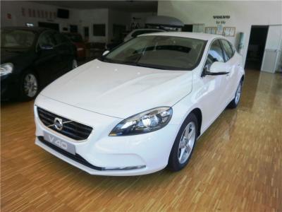 Volvo V40 D2