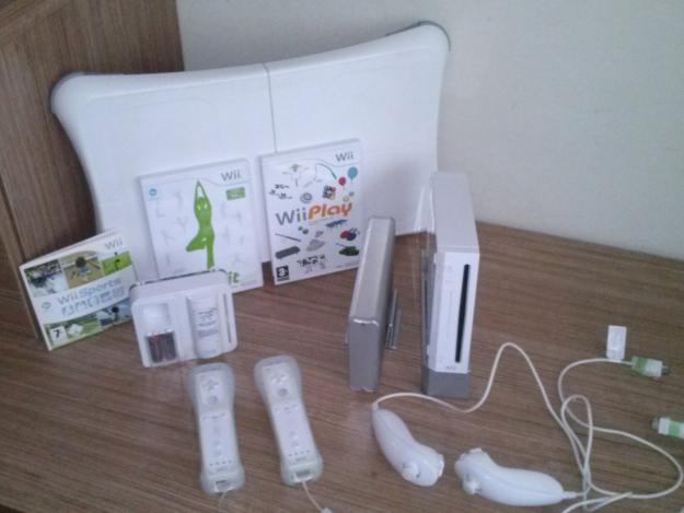 Vendo wii liberada + wii fit + accesorios + juegos