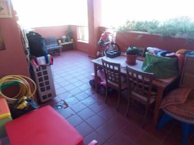 Apartamento con 2 dormitorios se vende en Marbella, Costa del Sol