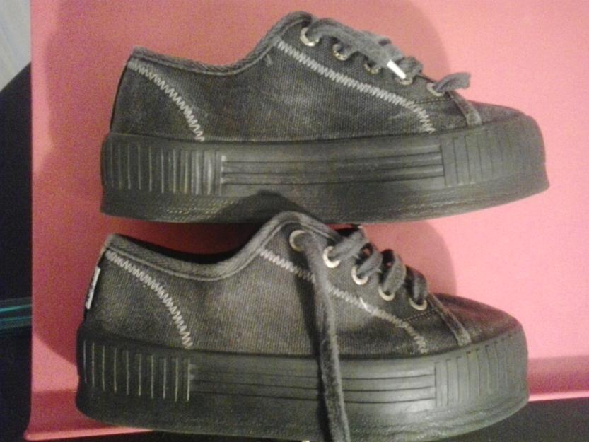 zapatillas creepers LEVIS talla 36 gris