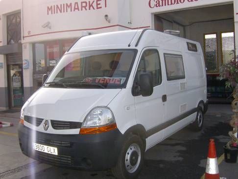 Renault Master Furgon 2.5 TD CAMPING