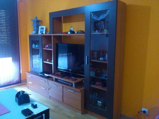 OPORTUNIDAD MUEBLE DE SALON + REGALO DE MESA Y 5 SILLAS